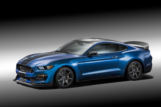 Shelby-GT350R-Mustang-1