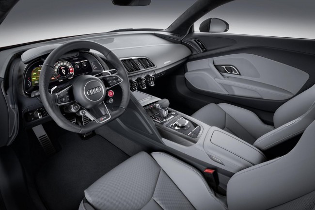 Audi-R8-2015-1