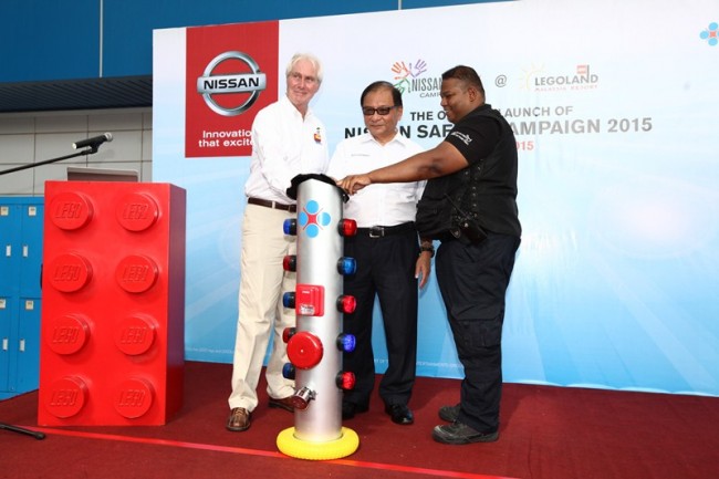 Pic 2_Mark Germyn, DDABB & Captain Bala officiated the launch of 2015 NSC_Resize