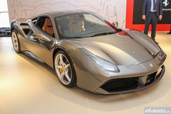 Ferrari_488GTB_04