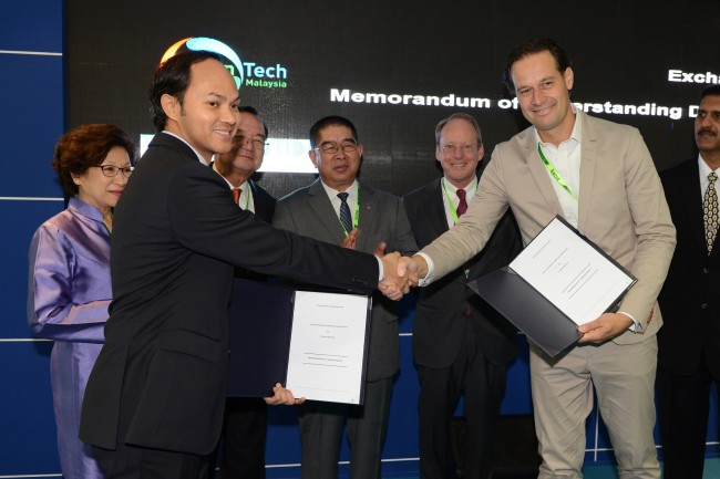 GreenTech Malaysia and The New Motion MoU signing