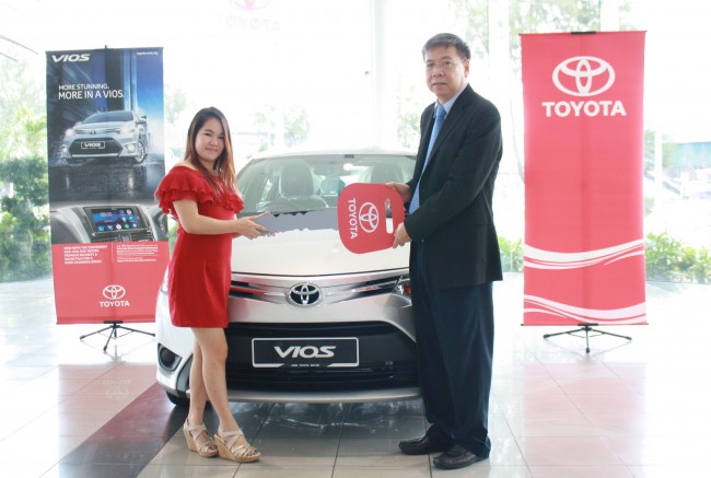 WOW 01_Ms Leong Yee Yin from Penang with her Vios J (AT)