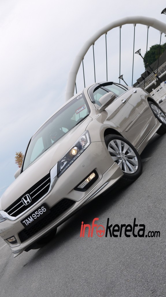 Honda Accord 2.0L