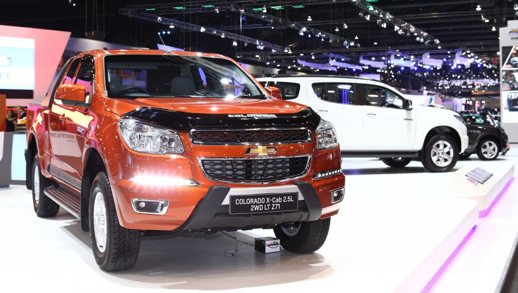 2014-Chevrolet-Colorado-Thailand-03