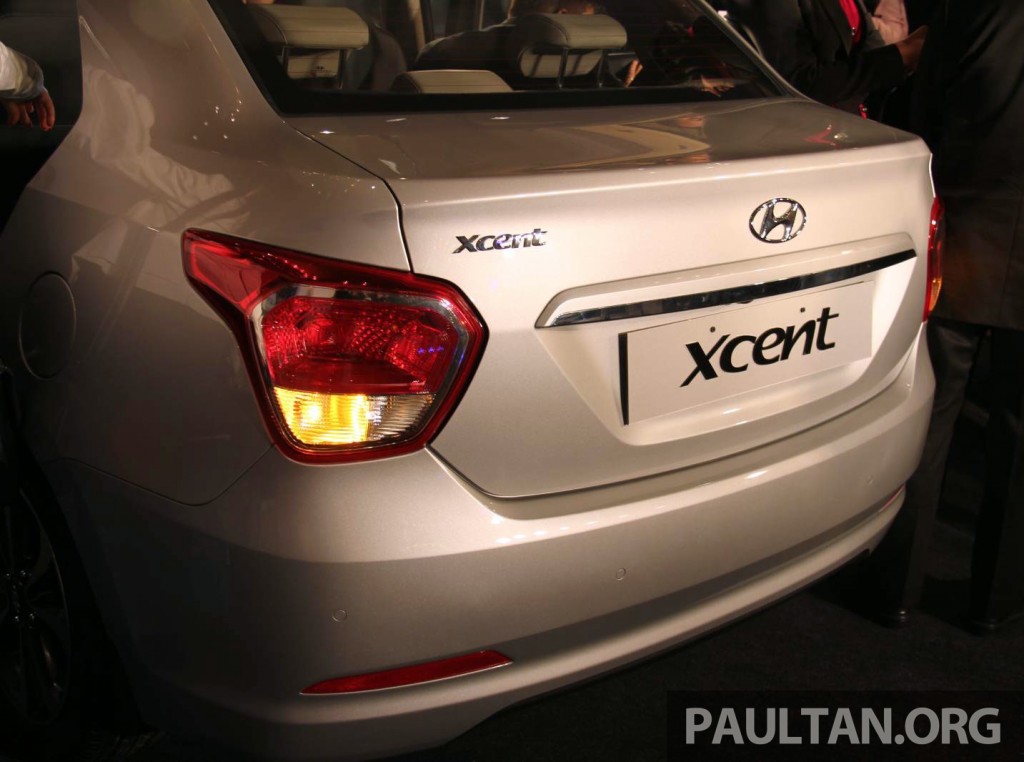 Hyundai-Xcent-Delhi-Live-14