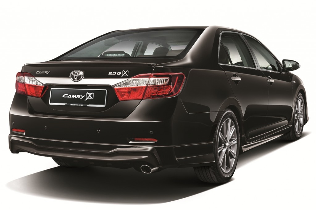 Camry X rear