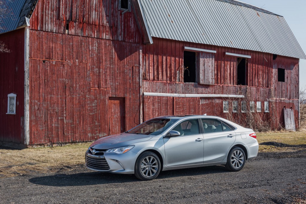 030-2015-toyota-camry-1