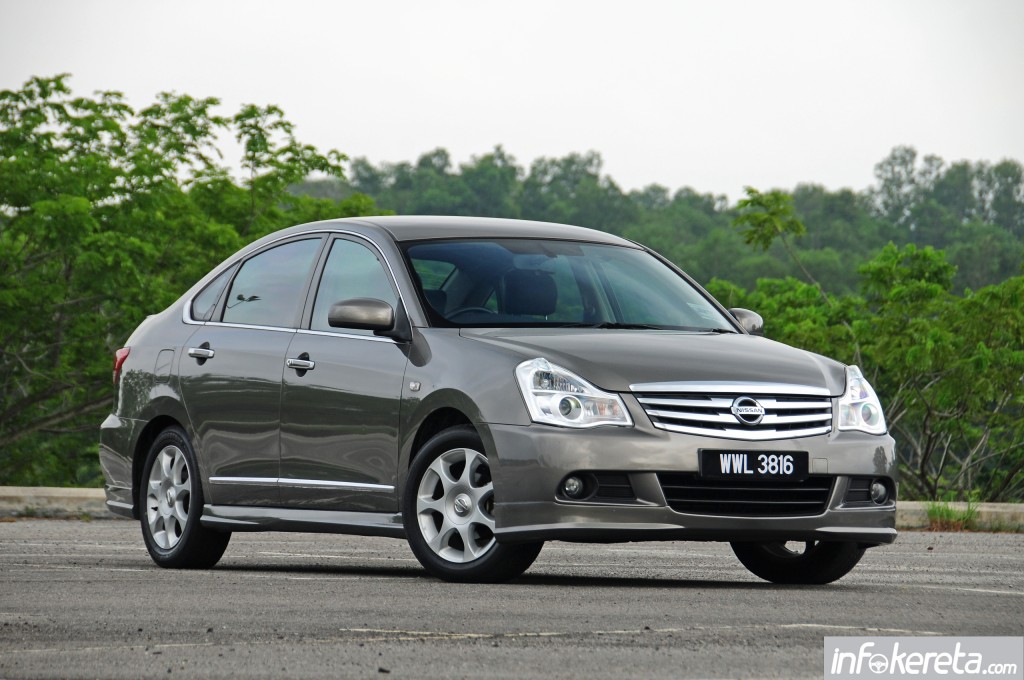 2012-2013_Nissan_Sylphy_002