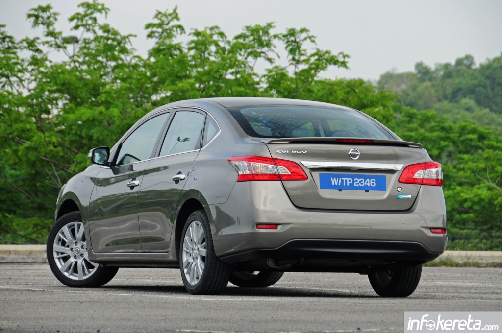 2014_Nissan_Sylphy_004