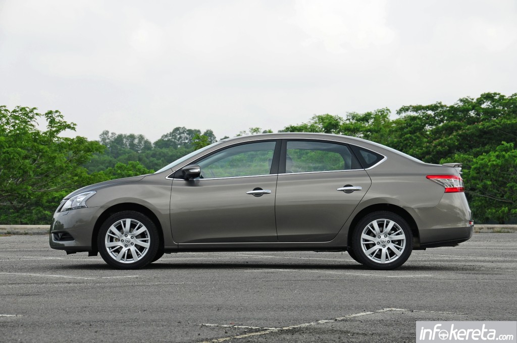 2014_Nissan_Sylphy_008