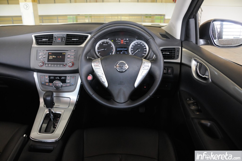 2014_Nissan_Sylphy_027