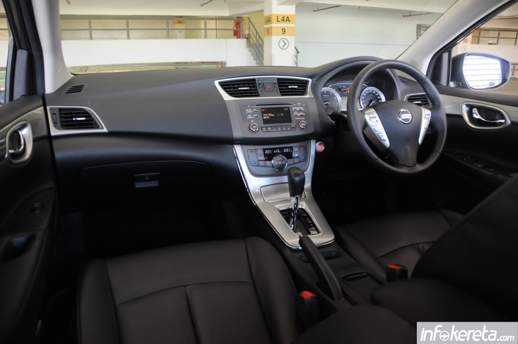 2014_Nissan_Sylphy_029