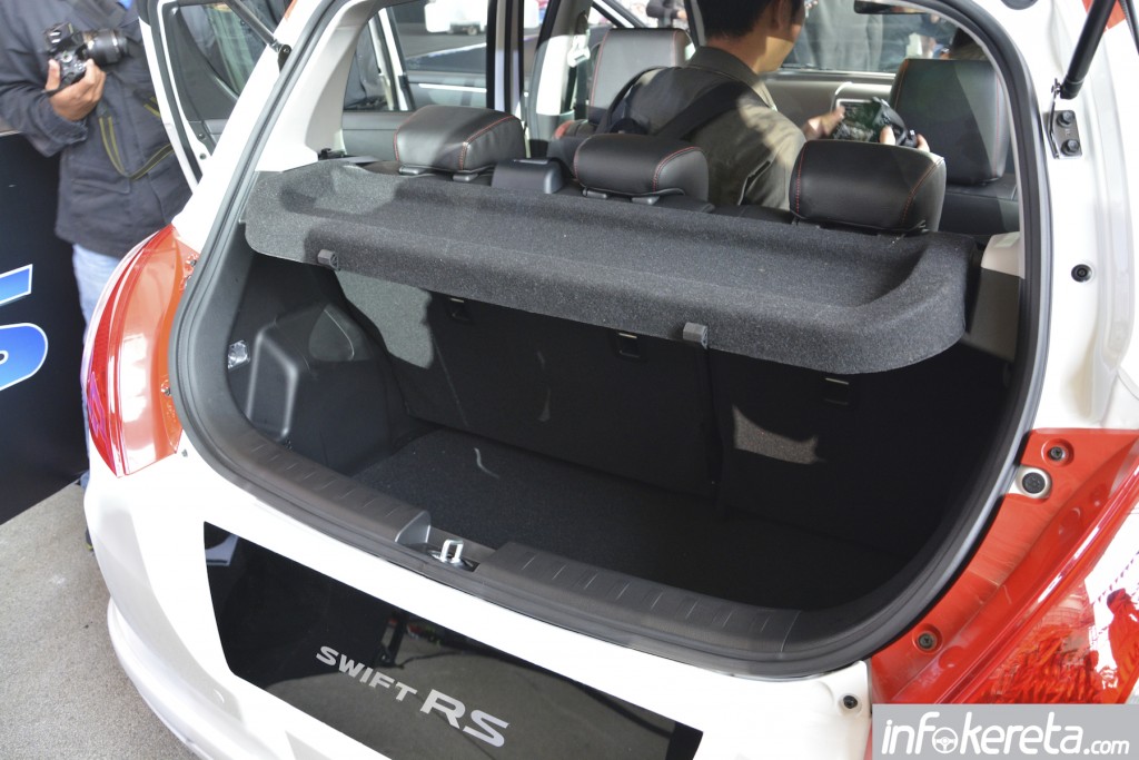 Suzuki Swift RS InfoK 17