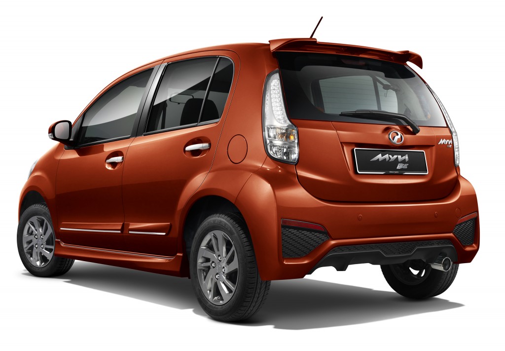 Myvi 1.5 SE_3_4_BACK RIGHT