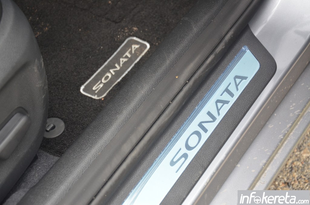 Sonata-Int-05