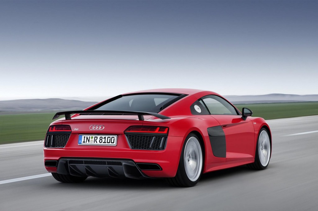 Audi-R8-2015-3