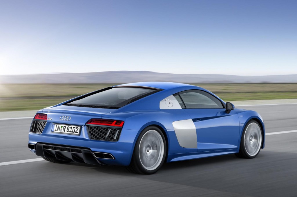 Audi-R8-2015-5