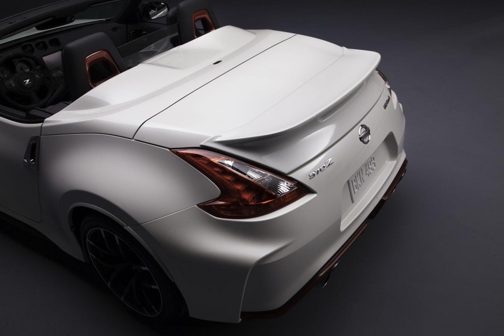 Nissan-370Z-NISMO-Roadster-concept-12
