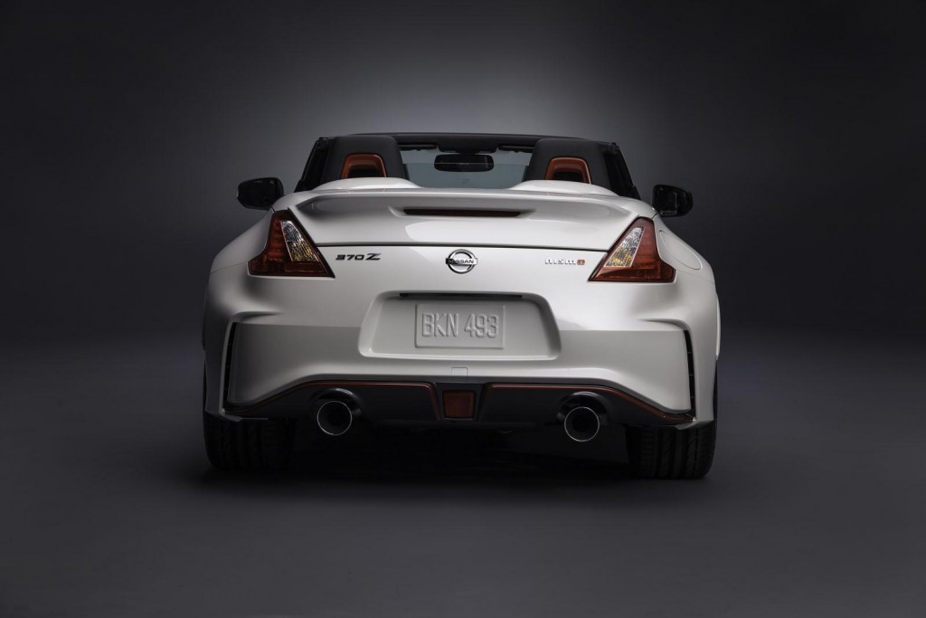 Nissan-370Z-NISMO-Roadster-concept-6