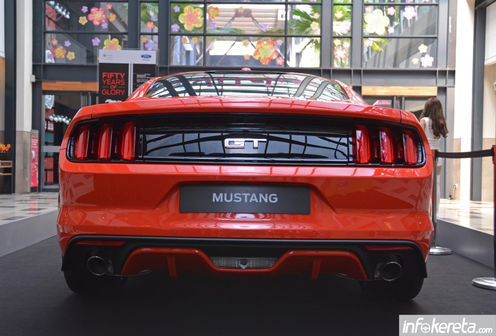2015_Ford_Mustang_Malaysia_ 015