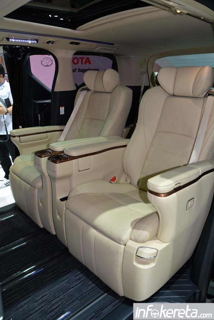 Toyota-Alphard-3.5-V6-2015-26