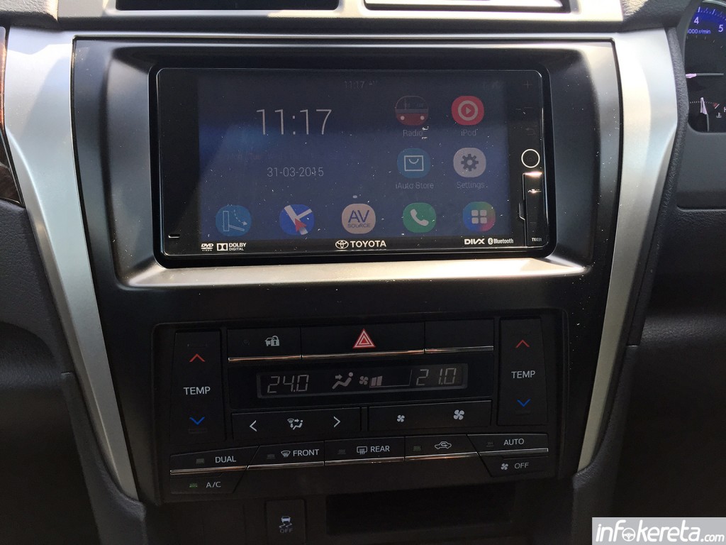 Toyota-Camry-2015-IK-18