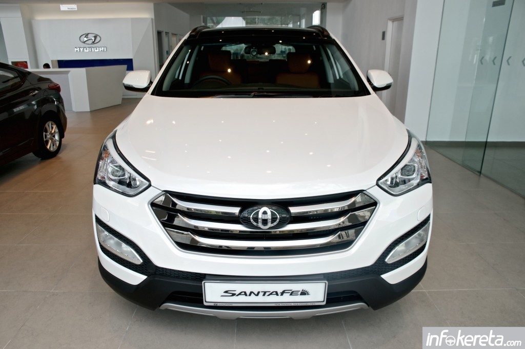 Hyundai-Santa-Fe-Premium-IK 002