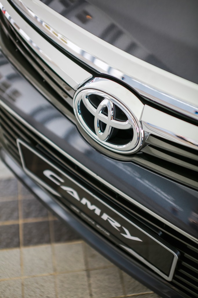 Toyota-Camry-2.0-2015-4