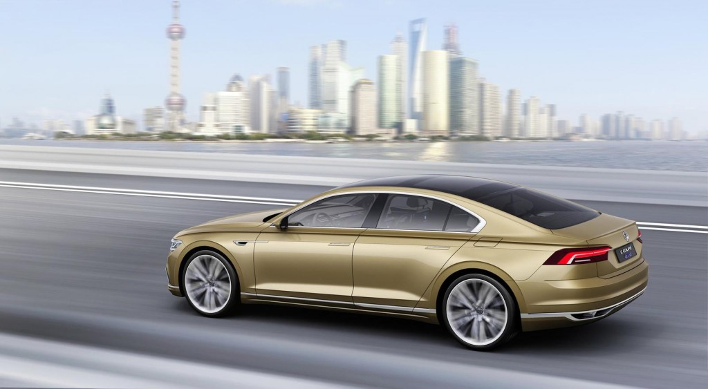 Volkswagen-C-Souper-GTE-Concept-10