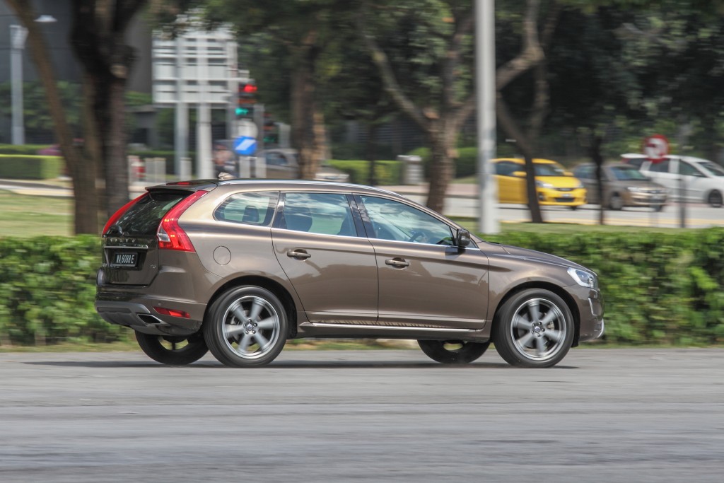 XC60_T5_Ext_36