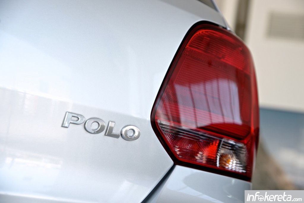 Volkswagen_Polo_hatch_IK 013