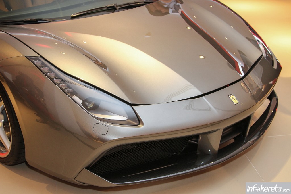 Ferrari_488GTB_05