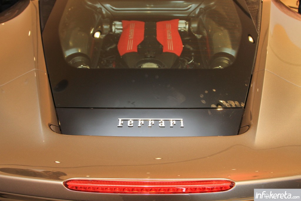 Ferrari_488GTB_25
