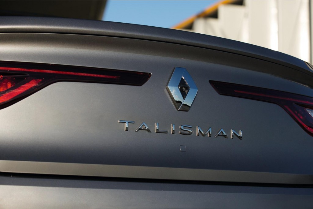 Renault_Talisman_2016_3
