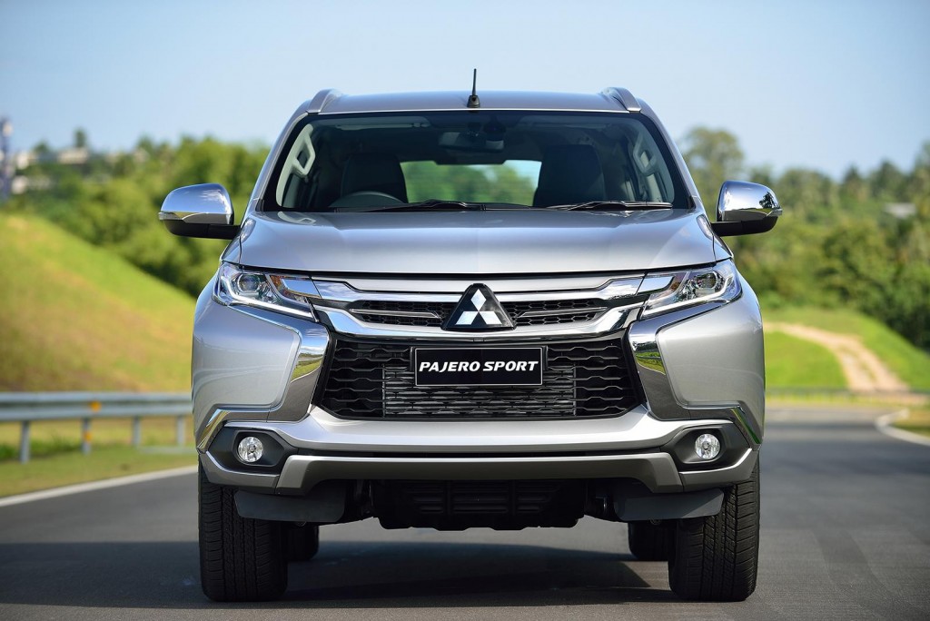 Mitsubishi_Pajero_sport_2016_66