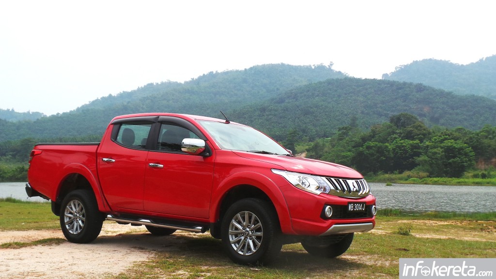 Mitsubishi_Triton_2015_Ext 017