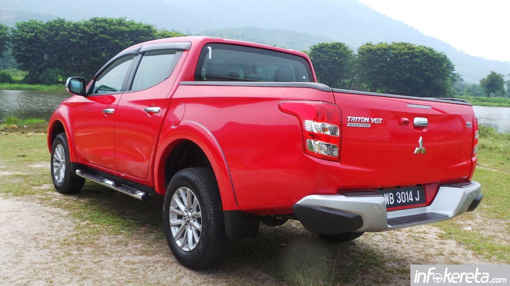 Mitsubishi_Triton_2015_Ext 026