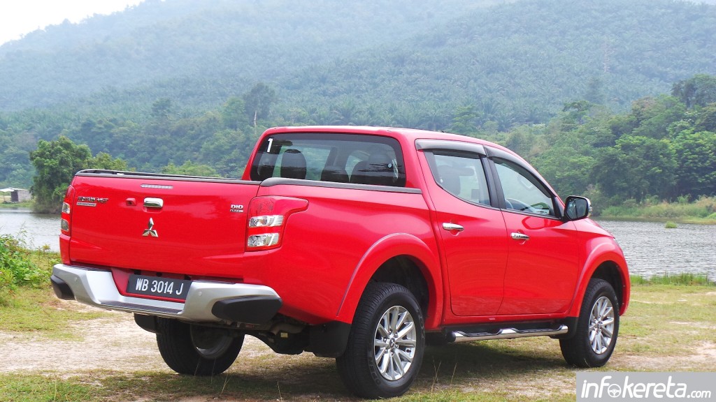 Mitsubishi_Triton_2015_Ext 029