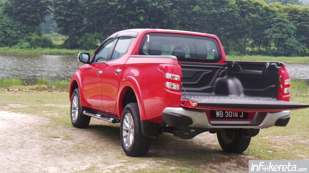 Mitsubishi_Triton_2015_Ext 033