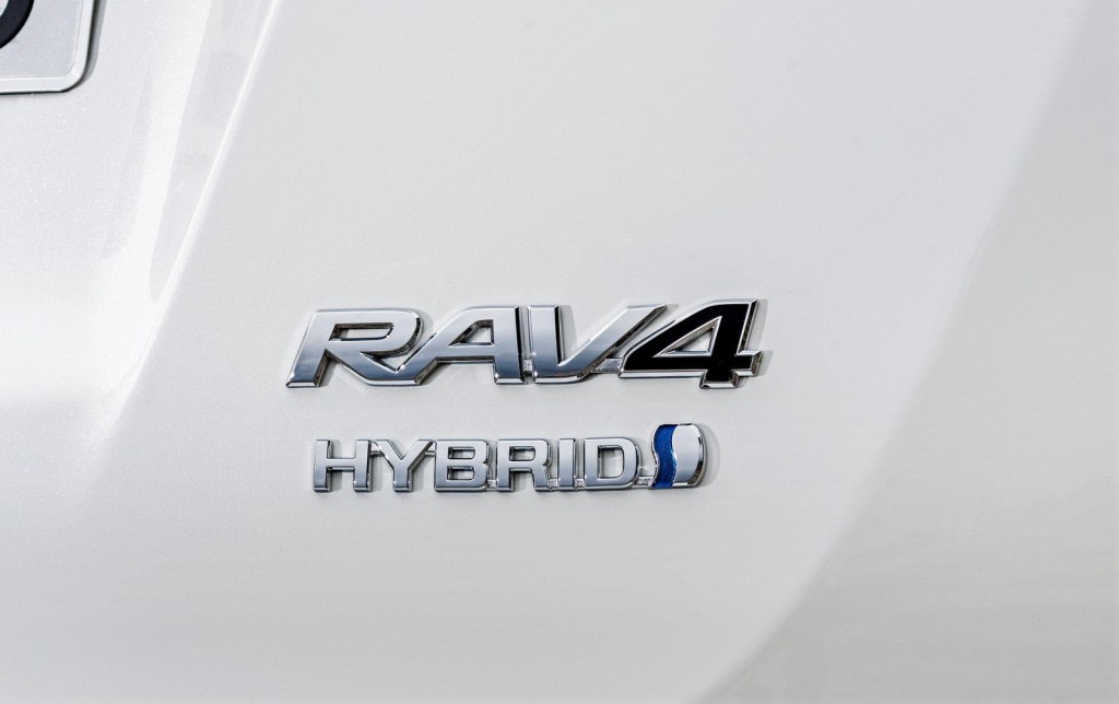 Toyota_RAV4_Hybrid_7