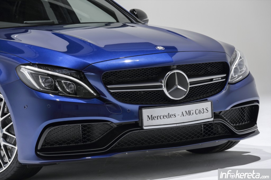 Mercedes_AMG_C63S 003