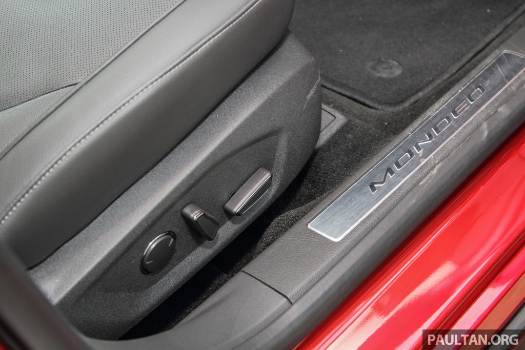 Mondeo_Int_21