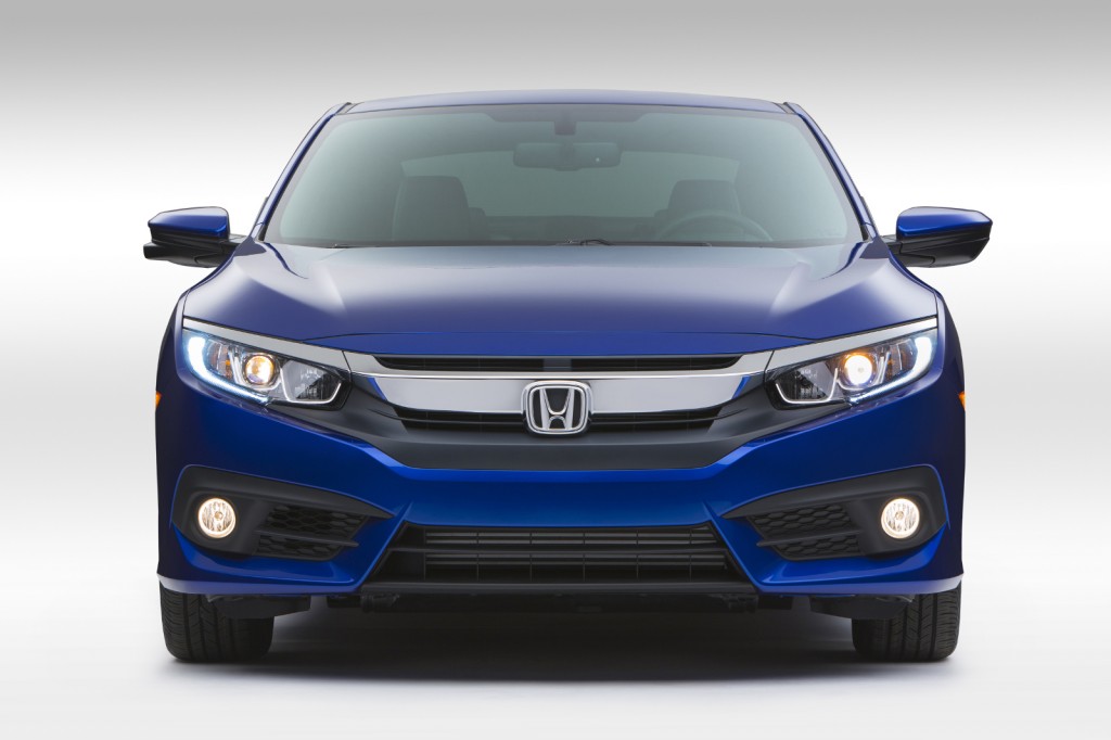 Honda_Civic_coupe_2016_3