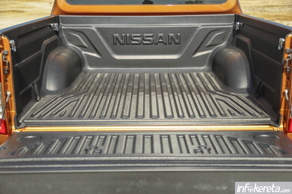 Nissan_NP300_Navara_New_IK 067