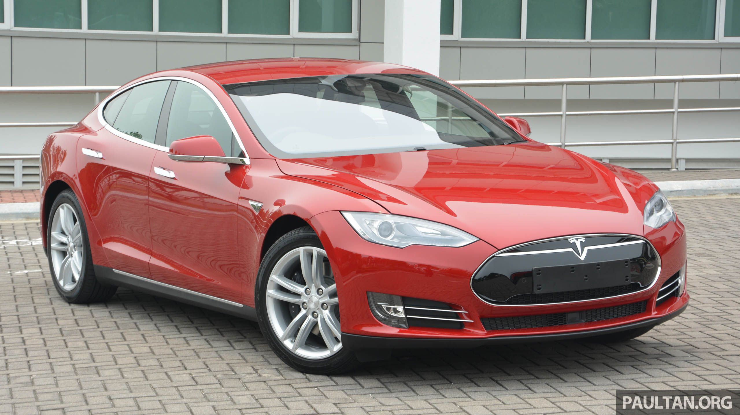 Tesla-Model-S-Malaysia-1 - InfoKereta.com