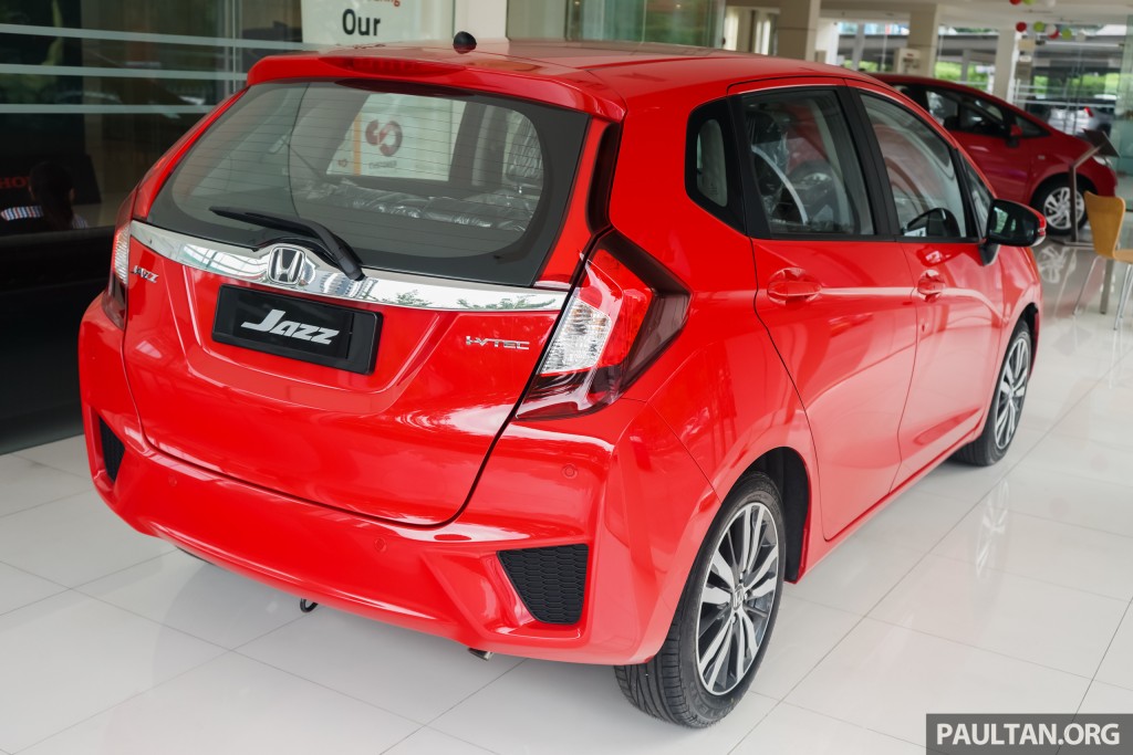 Honda Jazz Carnival Red 6